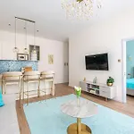 Kiraly Luxury By Stn דירה
