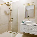 Kiraly Luxury By Stn