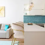 Kiraly Luxury By Stn דירה *